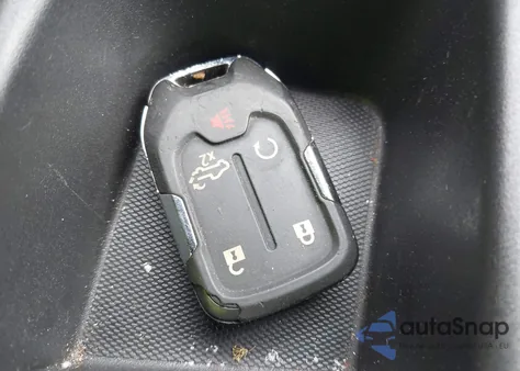 2021 Chevrolet Silverado 1500 4Wd Short Bed Lt z USA, uszkodzony, nr VIN 1GCUYDED3MZ411911